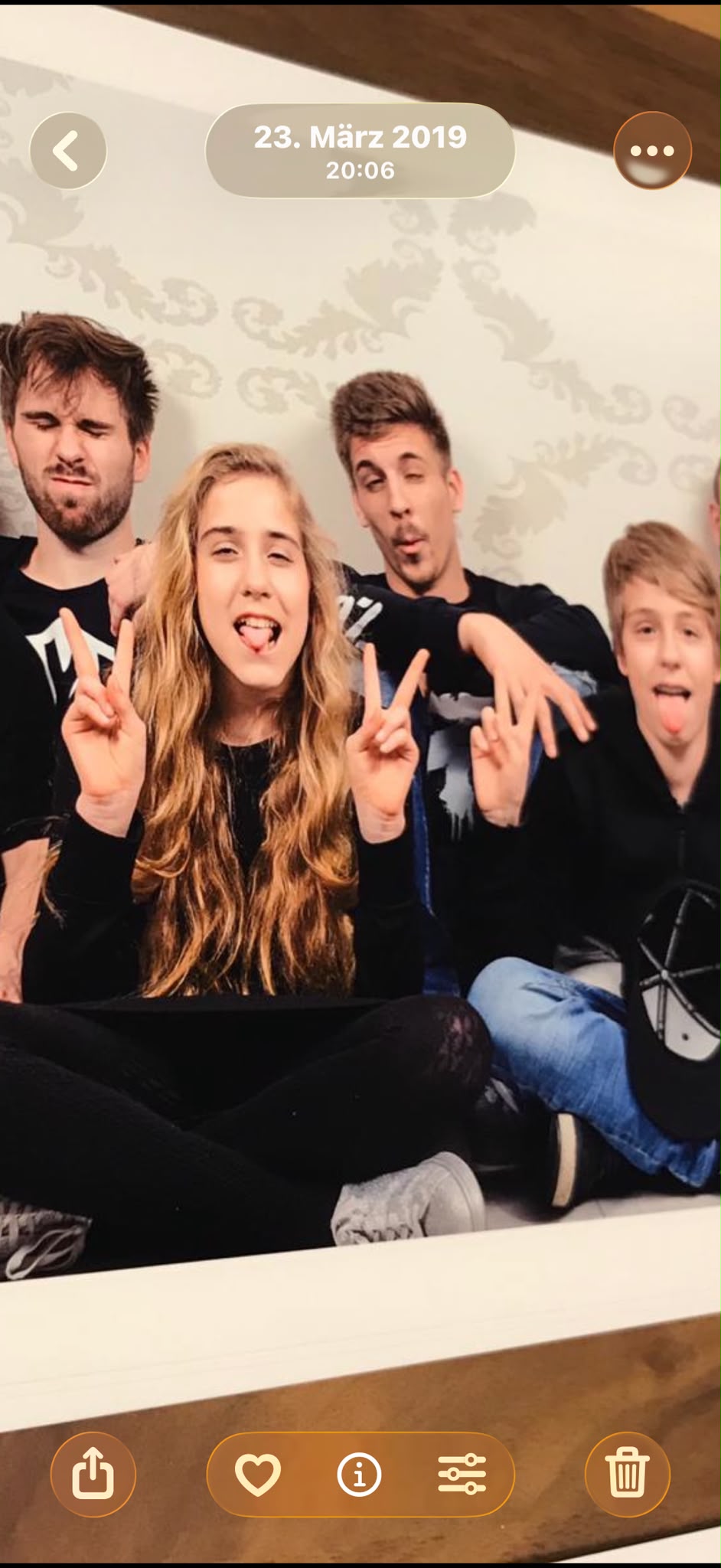 Nathalie mit Freunden